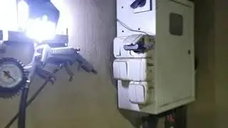 Светильник на акумуляторе и датчик