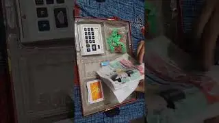 Unboxing monopoly electronic banking 