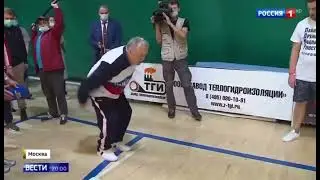 жириновский прыгает в длину смотреть без смс и регистрации