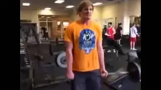 В спортзале:)