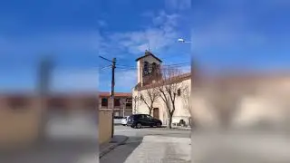 Crotorear de las cigüeñas del campanario