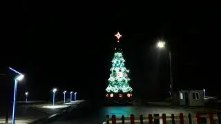 Новогодняя ёлочка в Днепрорудном.