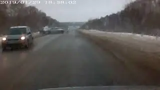 ДТП. «Шкода» вылетела на встречку в Чувашии