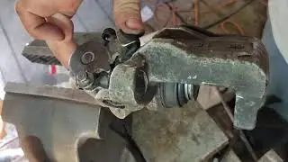 Перебранный задний тормозной суппорт форд фокус 2
