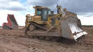 *Sound of Diesel Power* Cat D9R pushing dirt part 1