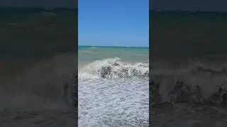 СИЛЬНЫЙ ШТОРМ В АДЛЕРЕ