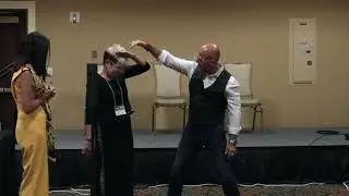 Street Hypnosis Instant Induction at a Party
