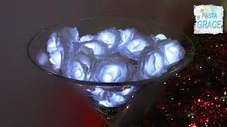 Filo di luci a Led con ROSE DI PANNOLENCI