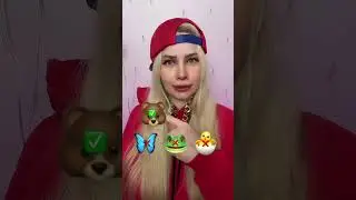 Девушка выбирает по смайлам что кушать
