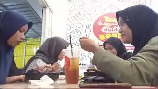 Makan - makan 🥂 part 1🥂
