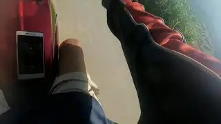 Pasang helm ,,, supri Gl baper pasang muka sange !!