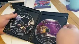 Wall-E 4K Ultra HD Blu-ray Unboxing