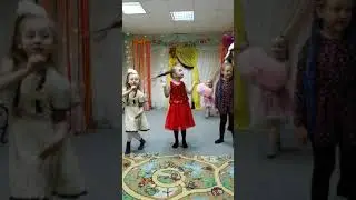 День рождения Машули с ЛОЛ песня Зацепила меня