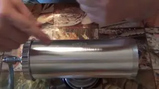 Шприц для набивания колбас. Почему не мясорубка?