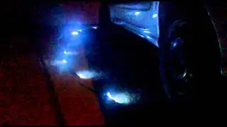 First test LED neon around Espace 3
