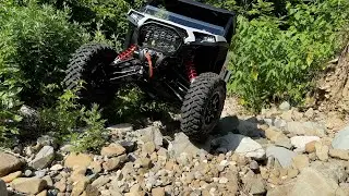 2024 POLARIS RZR XP 1000　TKKYデモ車両　②ロックセクションでテスト