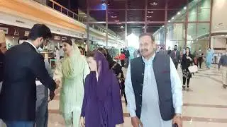 مریم نواز لاہور ائیر پورٹ لانج میں کراچی پی ڈی ایم کے جلسہ میں شرکت جارہی ہیں
