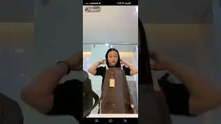 CEWEK CANTIK KENTUT DI TOILET MALL 