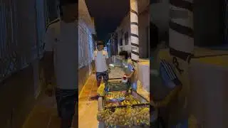 I was hired to advertise for a banana company, I always fall, it can't be