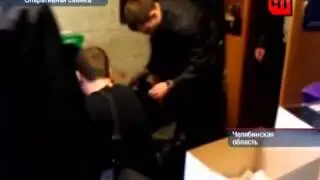 2013 Иркутск  Зеки ИК 3 взбунтовались прямо на плацу колонии из за плохой еды