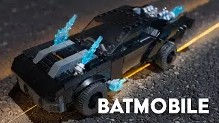 Self-Building LEGO Batmobile