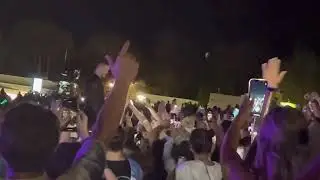 Imagine Dragons sings on the lawn at PNC arts center NJ 08/18/22