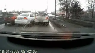 Кого бить ? Левого ? Правого ?