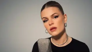 Noah Kahan - Stick Season (Cover by Davina Michelle)