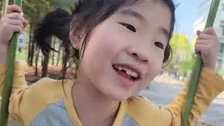 [자폐치료기행]  숨겨 놨던 라면을 발견했을때 지유 모습,즐겁게 그네 타기, 피자 먹방,Autism Spectrum Disorder