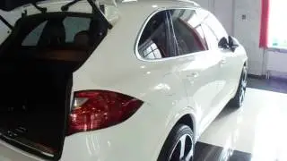 Автошторки Laitovo, установка на Porsche Cayenne 958