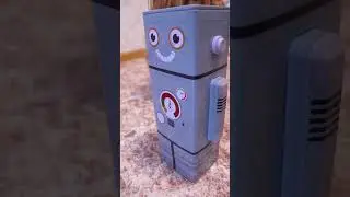 У НЮШИ НОВАЯ КОПИЛКА 