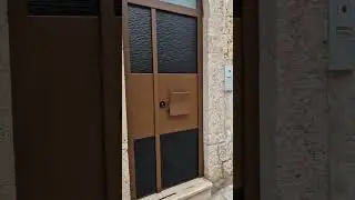 Sediul firmei la care este angajată Alina Bica