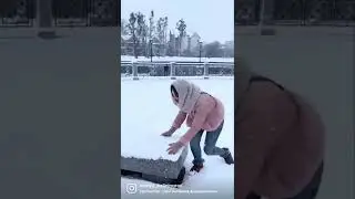 Осторожно двери закрываются! Следующая остановка Новый год 🎄 