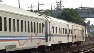 KA ARGO DWIPANGGA+Kawis Nusantara LS Stasiun Lempuyangan