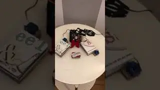 ROBOT Performs a Card Trick    Jumping Jacks Bot!! #shorts