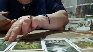 Крестовый Король.Какие чувства испытывает к Червовой Даме.