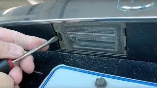 How To Replace Your License Plate Bulb On 2011-2013 Jeep Grand Cherokee
