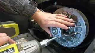 Belt 280364 and Belt 2185C on the CVTech-ibc variator for the Can-Am Brp Outlander 1000 XMR