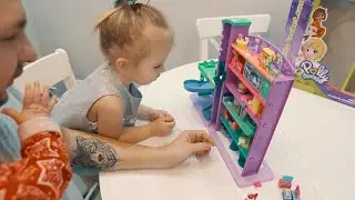 Polly pocket Василисе подарил дед мороз. Нашли под елкой подарок