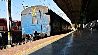 Train Reverse Shunts Onto Platform At Mumbai LTT Train Station