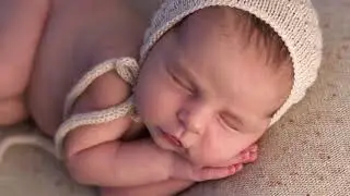Newborn Photographer Pink Owl Studios | Baby Sophie