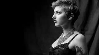 Dr.Chris Interviews Model/Artist Aesthel