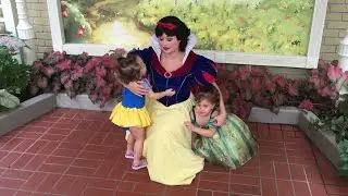 TODDLERS MEET CHARACTERS IN THE MAGIC KINGDOM, SNOW WHITE BIG KISS!! | Disney World 2016 Part 10