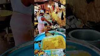 Kolkata Street food....khub valo maner.