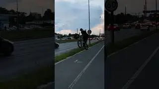 стрит трюк на бмх and nice view barspin #bmx #бмх #dimabar #bmxlife #трюкинабмх