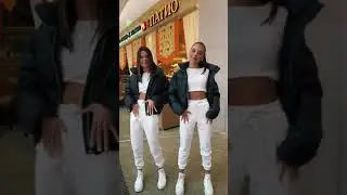 Тик-ток близняшки классно танцуют