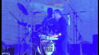 Satellite, Helium3, live a Picnic in the Park 2011.