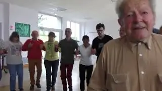 Initiation Gavotte MONTAGNE et CALANHEL par Jean LALLOUR à SCRIGNAC