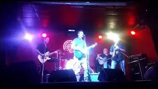 Fiesta - Santos y pecadores ft. Leonardo Arza