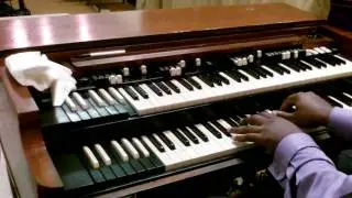 SICKEST GOSPEL ORGAN PLAYER